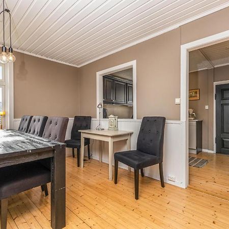 3 Bedroom Nice Home In Kvamsoy Sandvik  Экстерьер фото