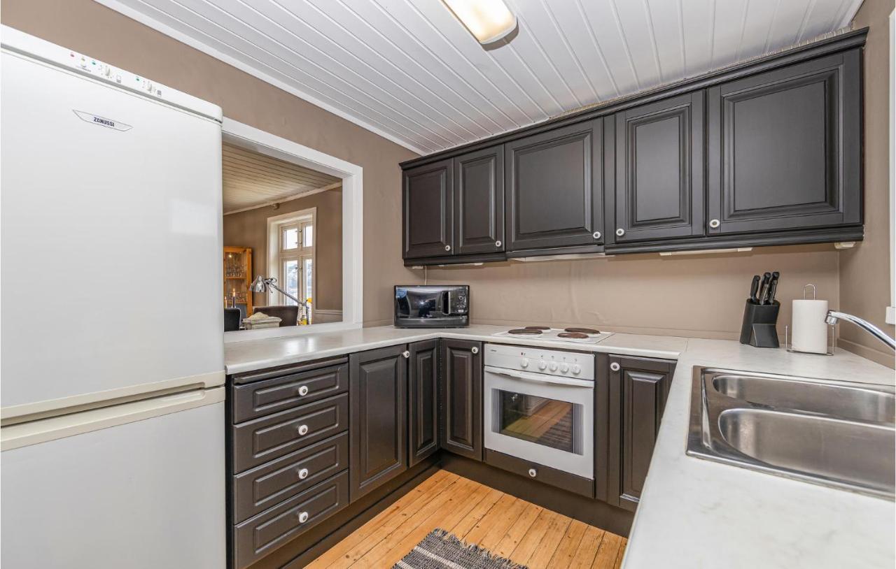 3 Bedroom Nice Home In Kvamsoy Sandvik  Экстерьер фото