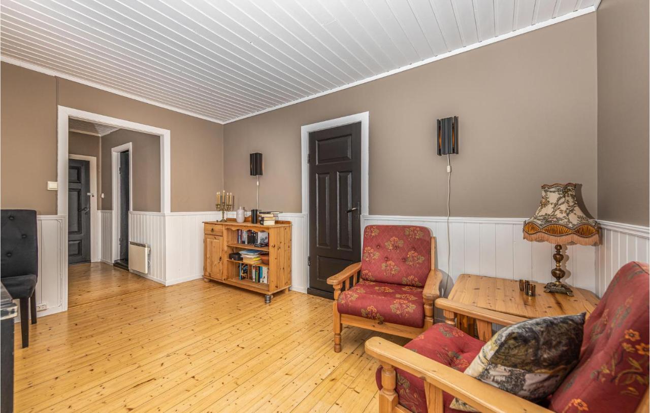 3 Bedroom Nice Home In Kvamsoy Sandvik  Экстерьер фото