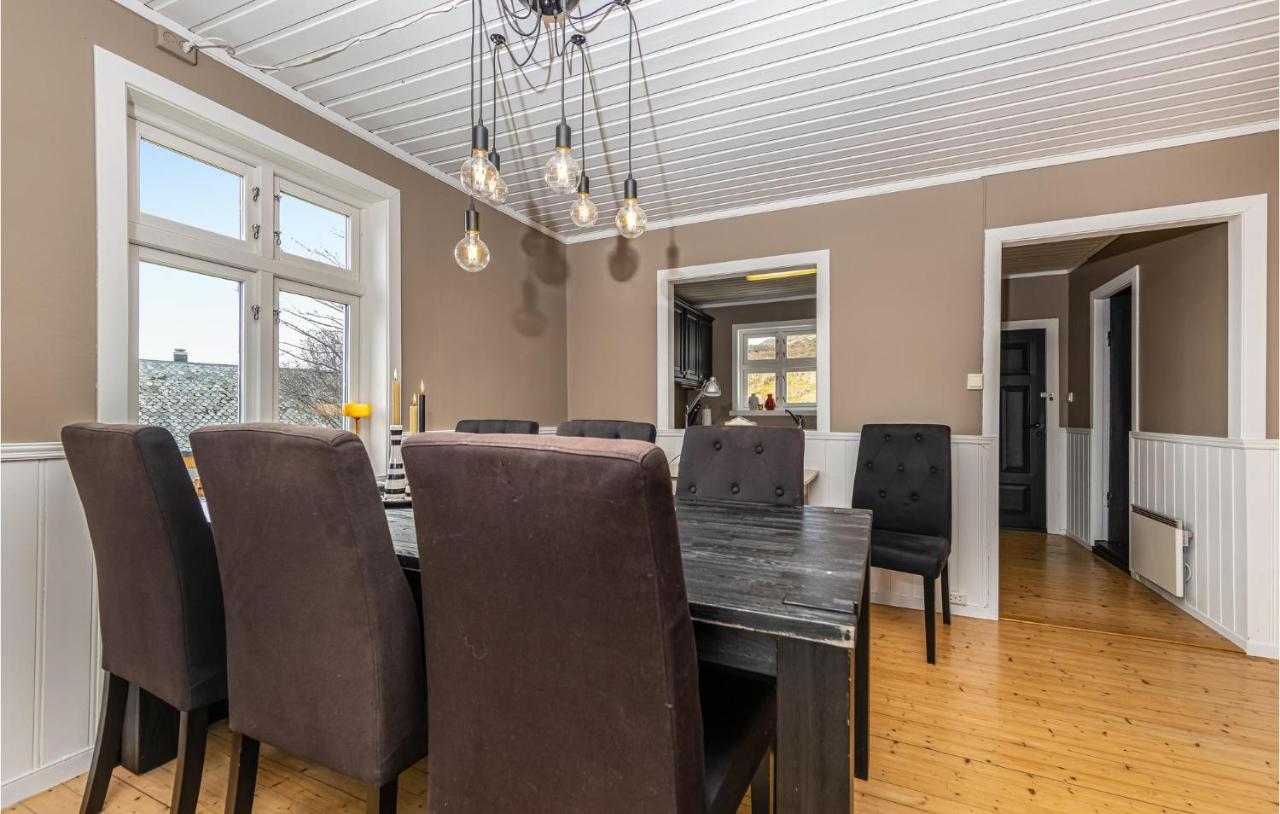 3 Bedroom Nice Home In Kvamsoy Sandvik  Экстерьер фото